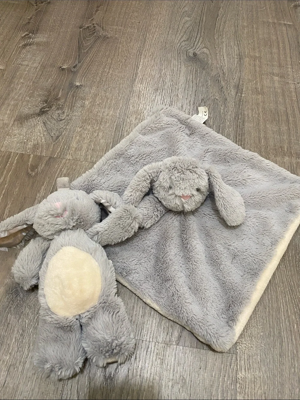 Kelly toy • comfort blanket with toy